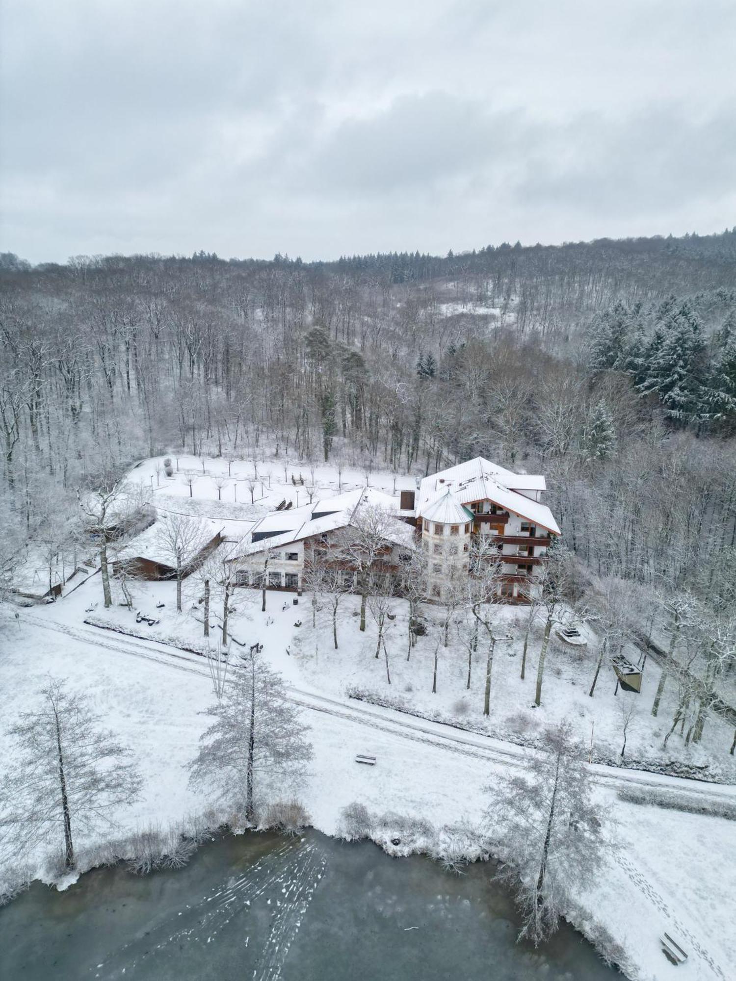 Hotel-Restaurant Kreuzberghof Tagungs- Und Veranstaltungshotel Tiefenbach  Zewnętrze zdjęcie